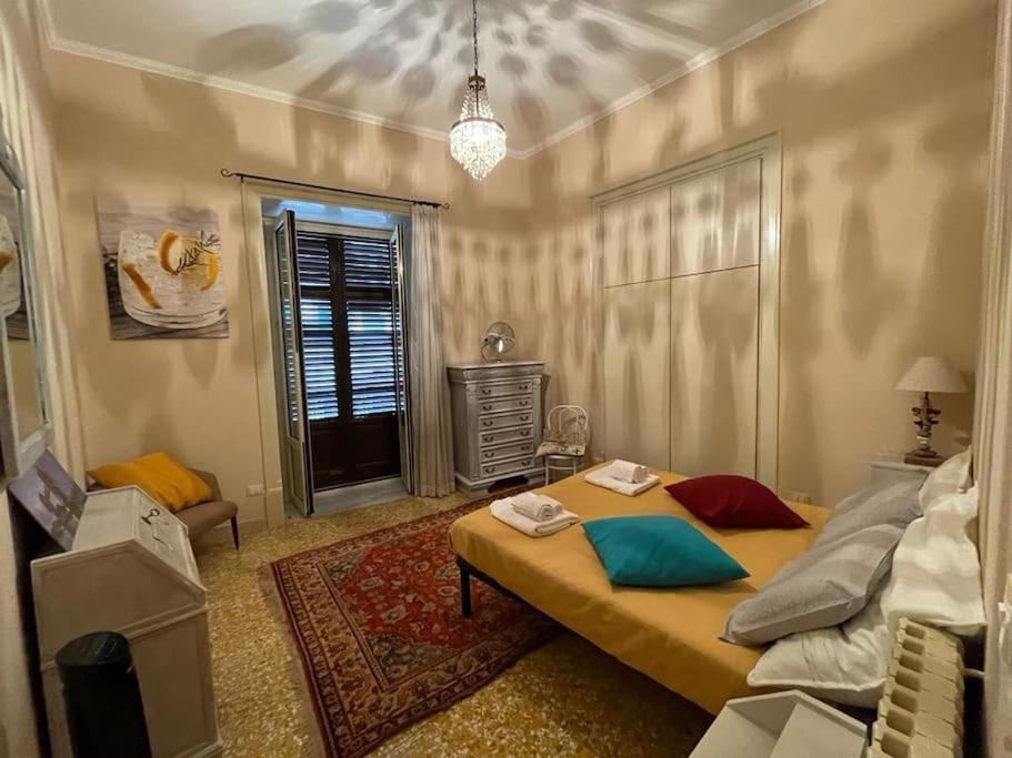 Devi Home Palermo Eksteriør bilde